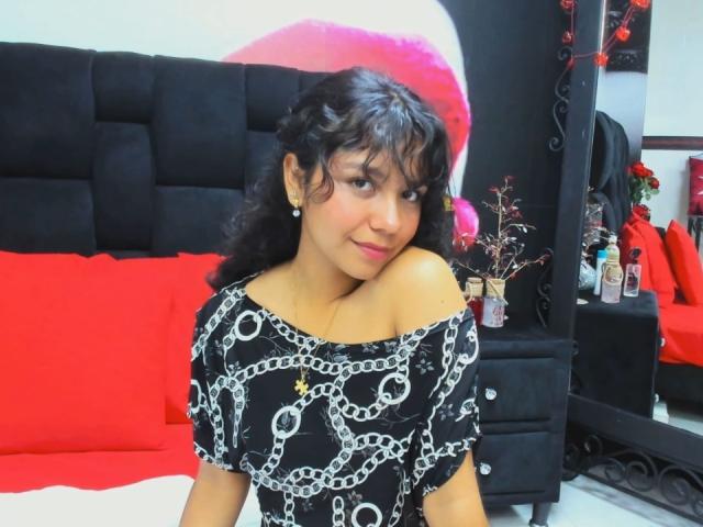 JuliaBennett - Camera khiêu dâm &amp; quyến rũ trực tiếp - 26950891