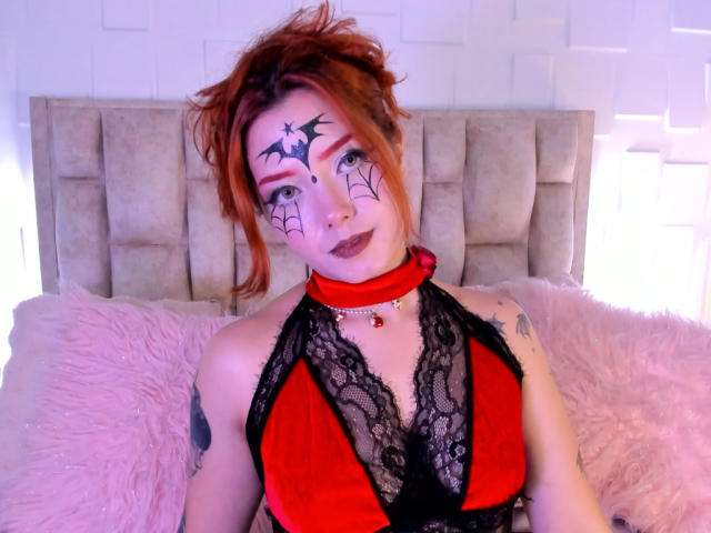 EmmaThomsonn - Live sex cam - 26950947