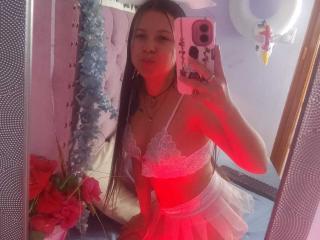 GraceRedMiller - Live porn &amp; sex cam - 26951948