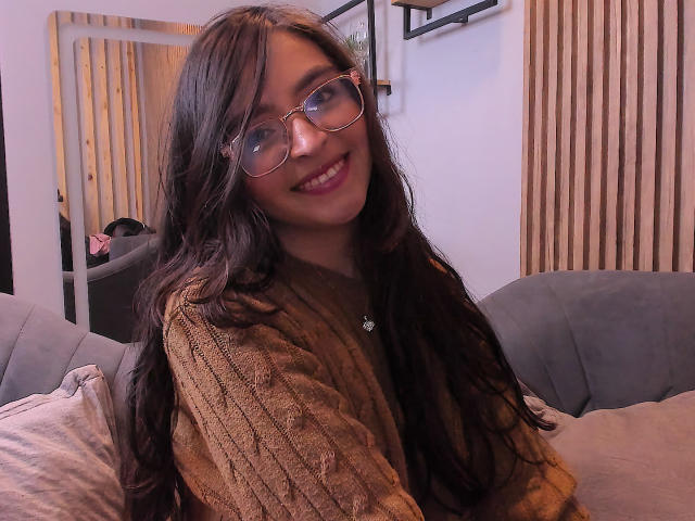 EvaMcAllister - פורנו בשידור חי ומצלמת סקס - 26967671