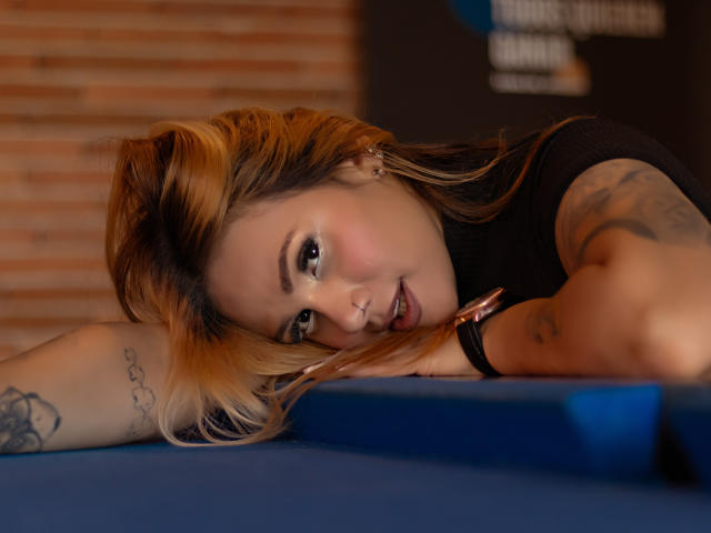 AzhunaStar - Live porn &amp; sex cam - 26968077
