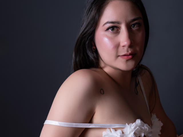 LeahMuniz - сексуальная веб-камера в реальном времени - 26968196