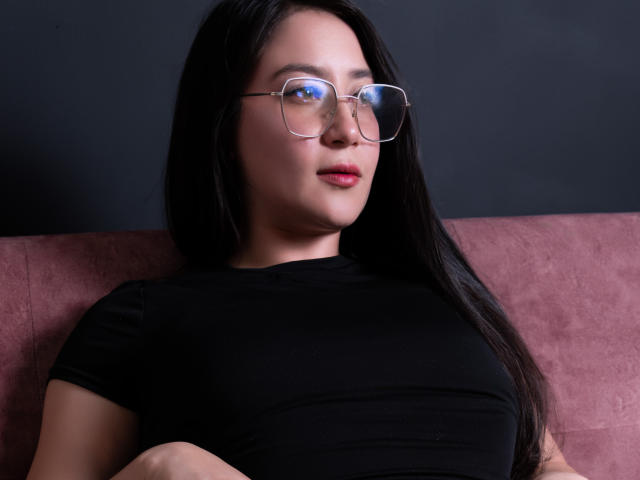 LeahMuniz - Live porn &amp; sex cam - 26968399