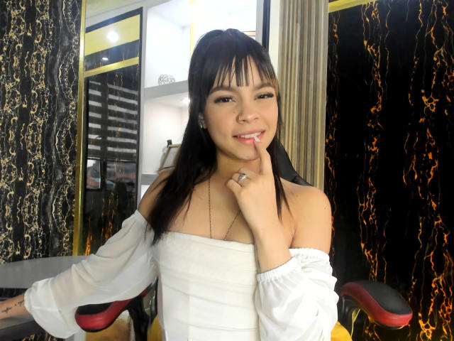 LunaFreya - Live porn &amp; sex cam - 26968777