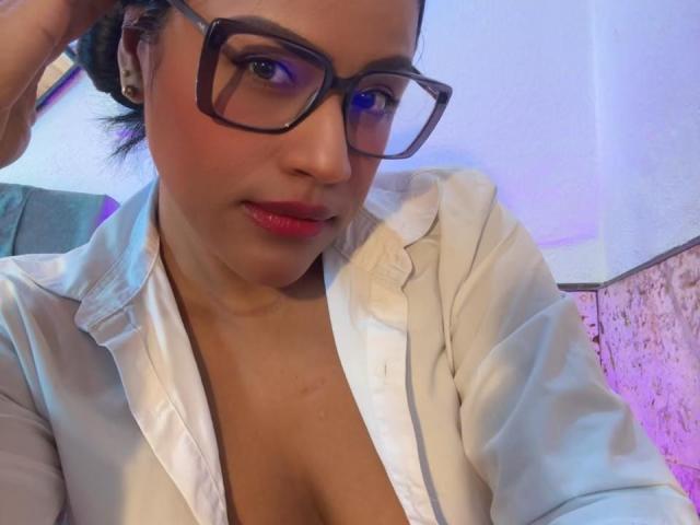 IvannaDuran - Live porn &amp; sex cam - 26975769