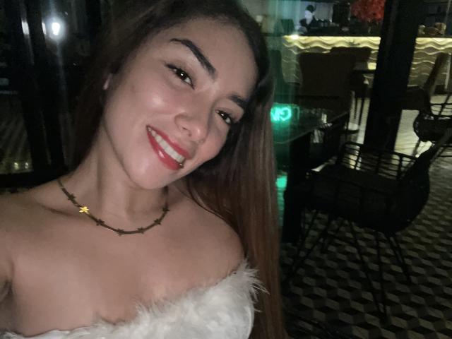 SharonKlart - Live porn &amp; sex cam - 26975790