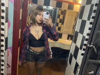 KiaraHernandes - Live porn &amp; sex cam - 26981439