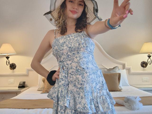 ElizaCanterville - Porno na żywo i seks kamera - 26982503