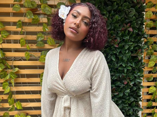 AmberQueeny - Live porn &amp; sex cam - 26984540