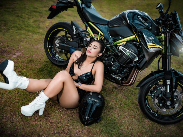 LunaBritton - Live porn &amp; sex cam - 26987032