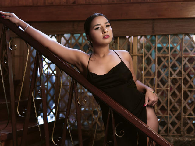 MariamLara - Porno na żywo i seks kamera - 27010259