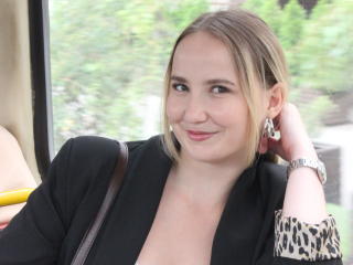 SofieBloom - Live porn &amp; sex cam - 27015014