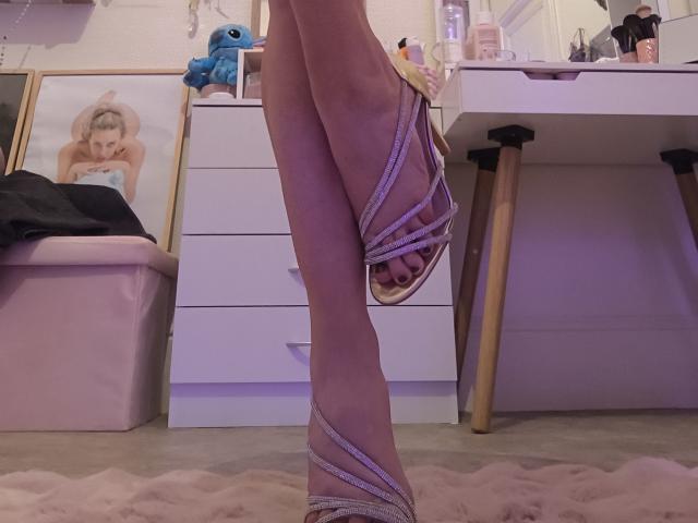 Cerisette - Live sex cam - 27015112