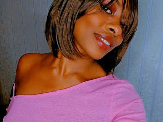 Queen-Adora-hot - Live porn &amp; sex cam - 27020866