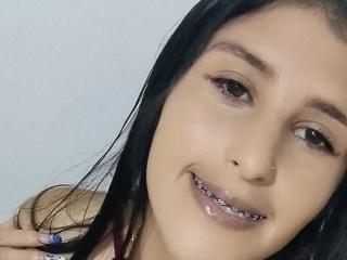 AlanaSexx - сексуальная веб-камера в реальном времени - 27023629