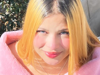 ShantalSummer - Live porn &amp; sex cam - 27024378