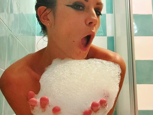 OrianaLaFrancaise - Sexe cam en vivo - 27028543