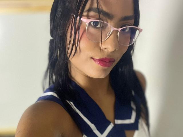 ChloeBrownOne - Live Sex Cam - 27029817