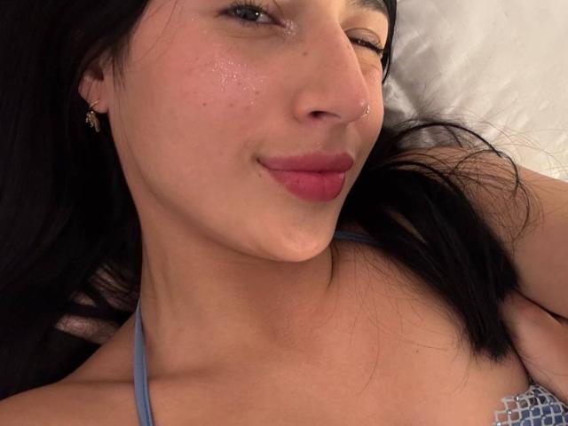 SophieBeaumont - Live Sex Cam - 27031763