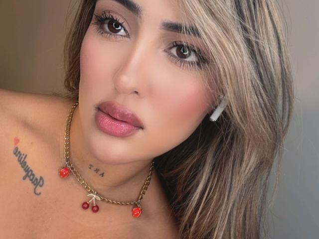 MaeCollins - Sexe cam en vivo - 27031826