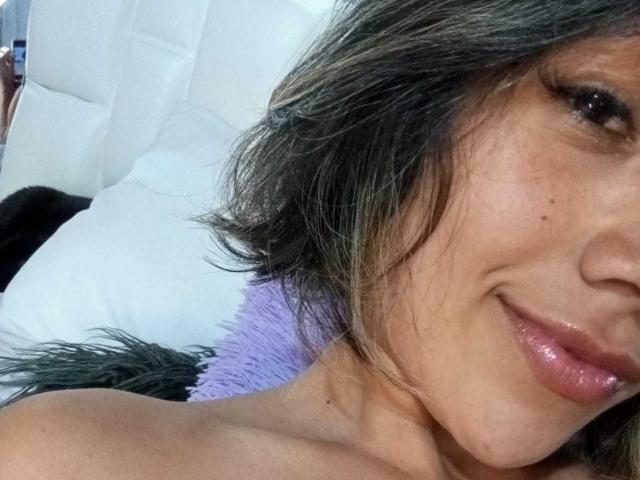 BrianaHarpers - Live sexe cam - 27035760