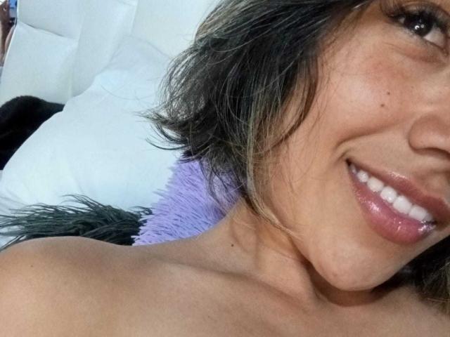 BrianaHarpers - Élő pornó és szexkamera - 27035837