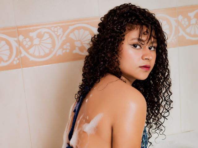 SofiaPassionne - Live porn &amp; sex cam - 27037356