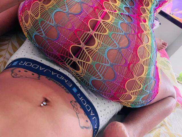 AmberAndFretcy - Sexe cam en vivo - 27040226