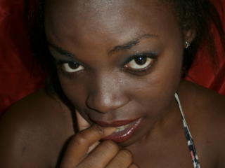 BisouBisou - Live chat sexe avec cette Superbe demoiselle hot latine sur le site XloveCam 