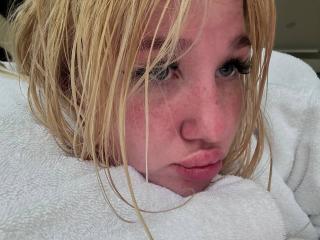 JuliKisss - сексуальная веб-камера в реальном времени - 27074659