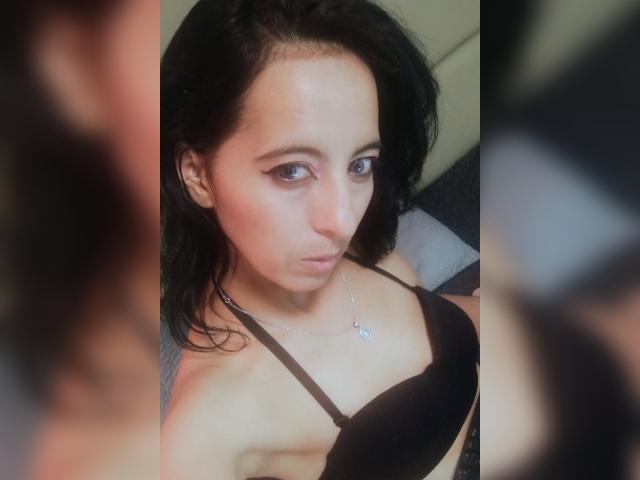 SelennaTylor - Live sex cam - 27080721