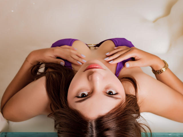 LinaFoxyHot - Live porn &amp; sex cam - 27085740