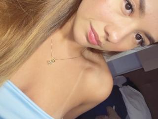 SofiaPeach - Live porn &amp; sex cam - 27086552