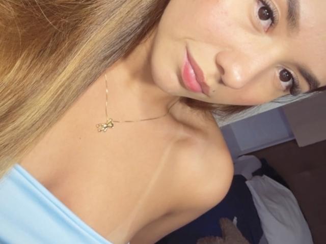 SofiaPeach - Live porn &amp; sex cam - 27086552