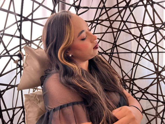 SelenaRojas - Live sex cam - 27088281