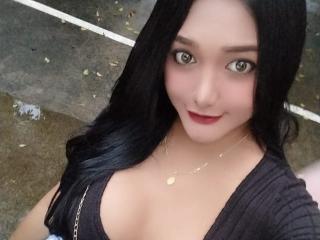 HugeTSCockGoddess - Live Sex Cam - 27089639