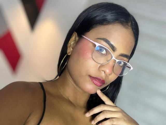 ChloeBrownOne - Live sex cam - 27093020