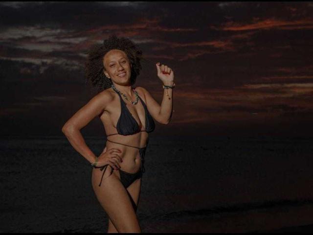 SucyAndrea - Live Sex Cam - 27093314