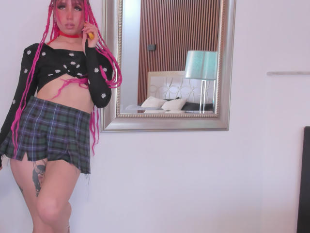 KendallDoshi - Élő pornó és szexkamera - 27106320