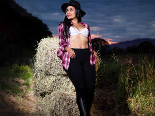SophieJones69 - Sexe cam en vivo - 27110807