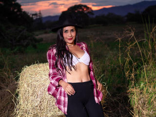 SophieJones69 - Sexe cam en vivo - 27110828