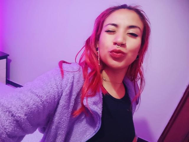 LarissaMiller - Porno na żywo i seks kamera - 27110898