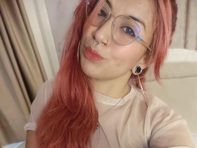 LarissaMiller - Live sex cam - 27110905