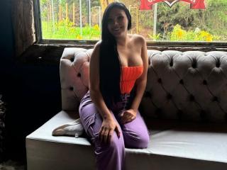 YessiJaymes - Live sex cam - 27114888