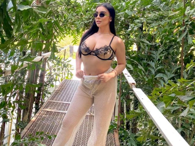 AntonellaWatson - Live sexe cam - 27115105