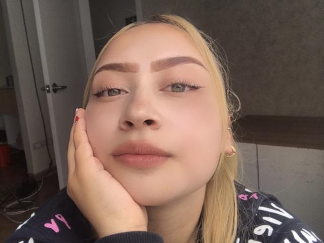 AlanaLeBlanc - Live porn &amp; sex cam - 27117016