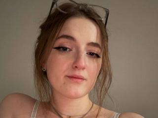 LunaBerryy - Live porn &amp; sex cam - 27117723