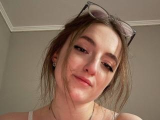 LunaBerryy - Live porn &amp; sex cam - 27117786