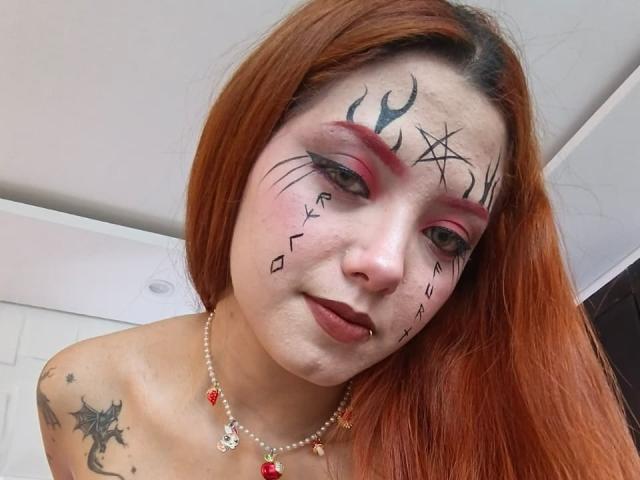 EmmaThomsonn - Élő pornó és szexkamera - 27118178