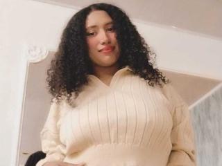 KarinaLovey - Live sex cam - 27118367